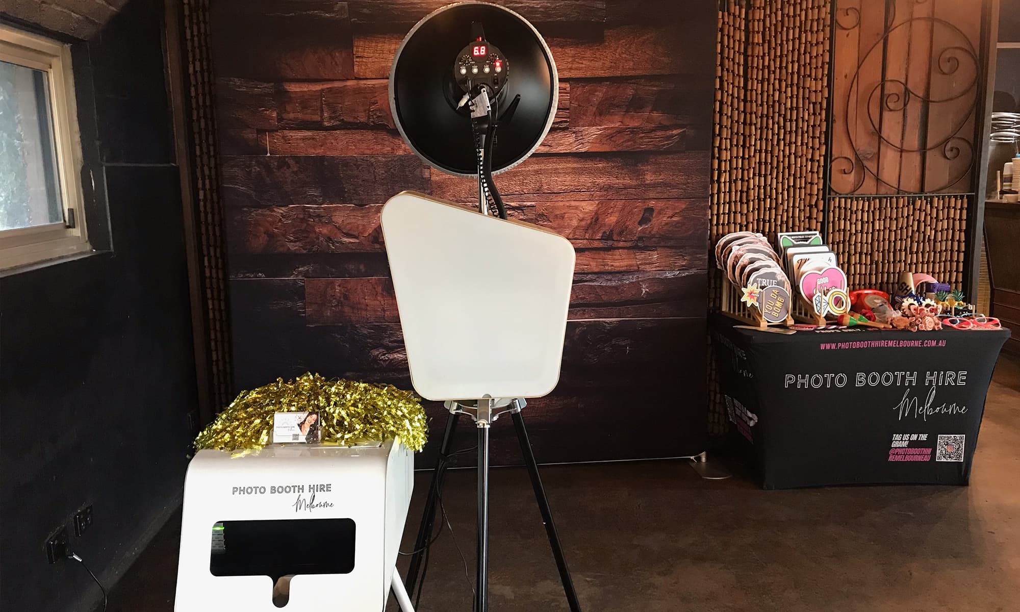 Retro photo booth for hire in Melbourne