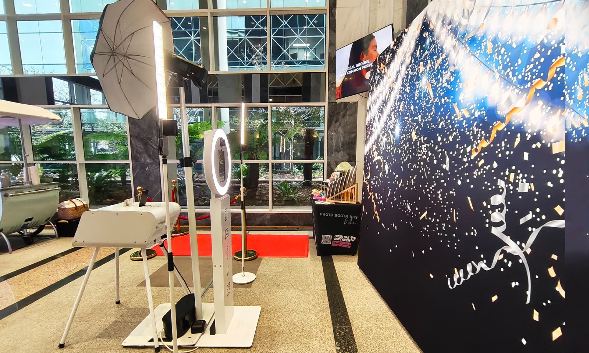 Socialite GIF Booth Pro DSLR photo booth for hire in Melbourne
